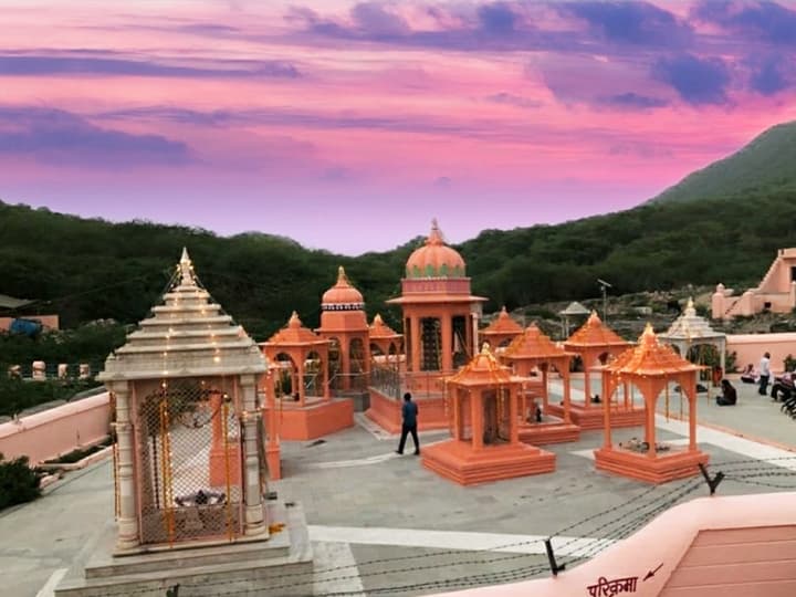Kajalvas Dham at sunset